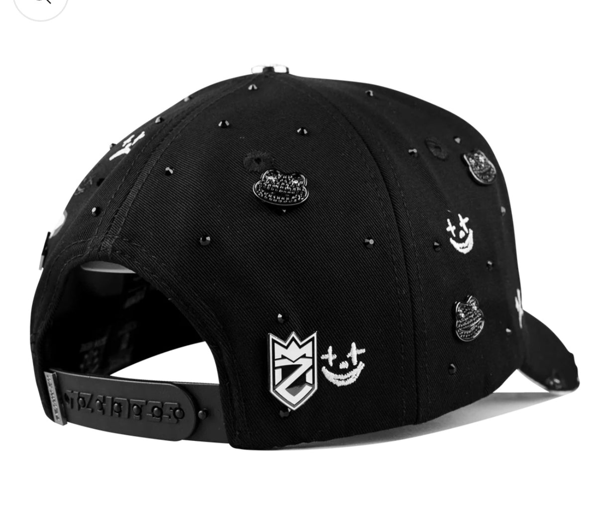 MZ hats |Rico o mu3rto| Ying yang ,color black and white
