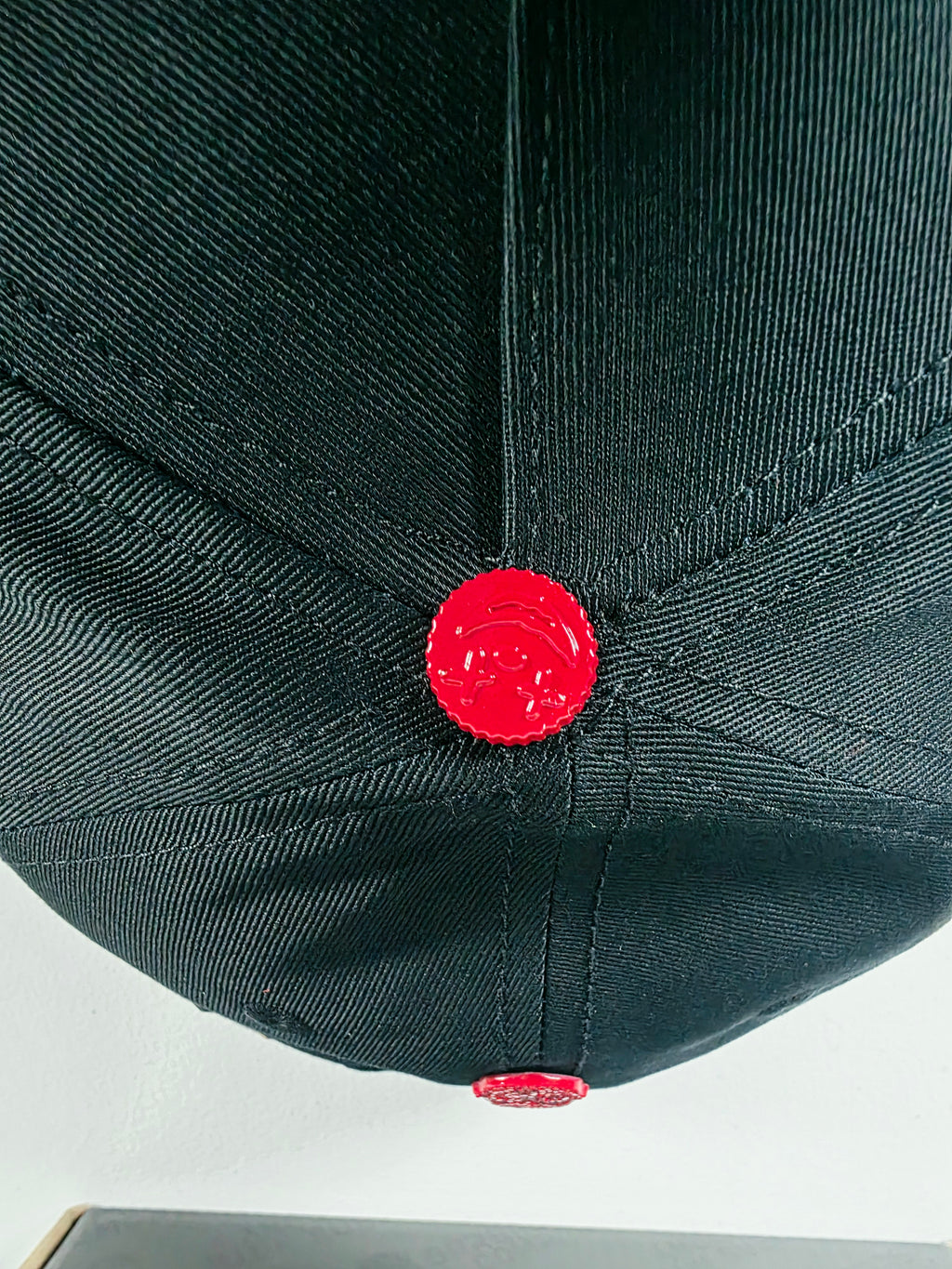 Barbas hats X rico o Mu3rto |ROM | Full set [hat ,box , dust cover, card and keychain] Box Premium Limited Edition