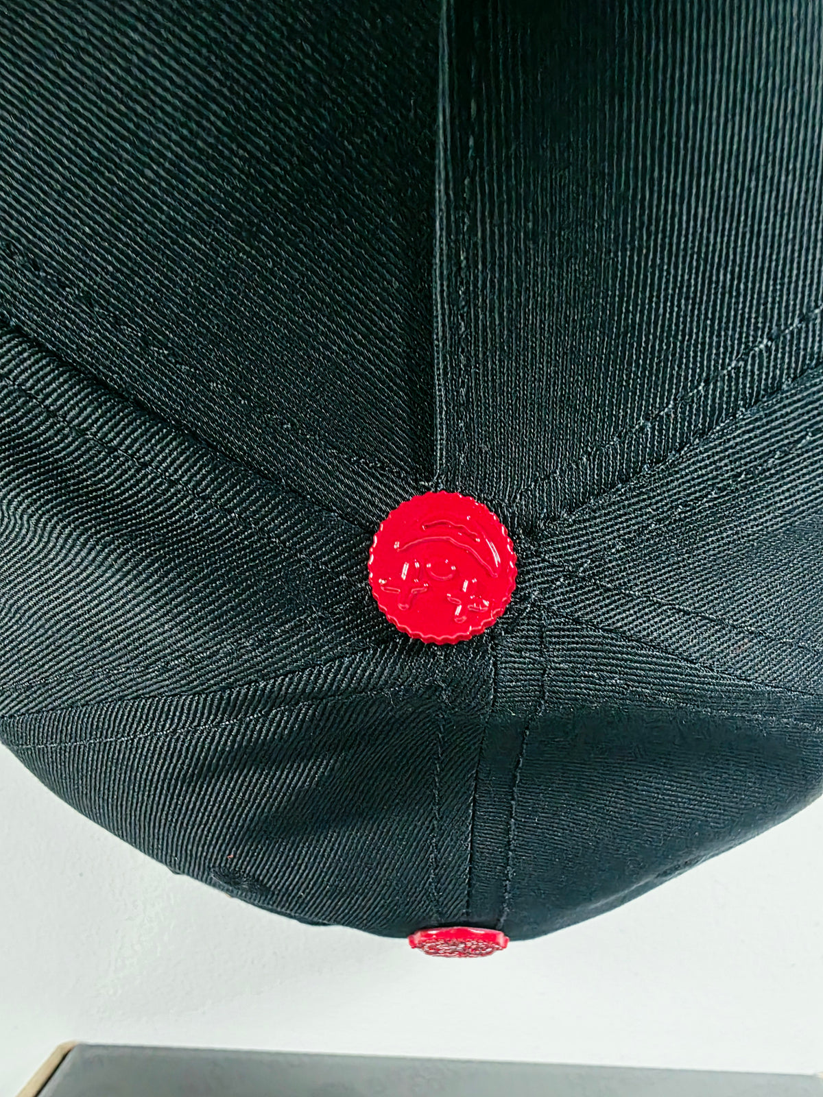 Barbas hats X rico o Mu3rto |ROM | Full set [hat ,box , dust cover, card and keychain] Box Premium Limited Edition