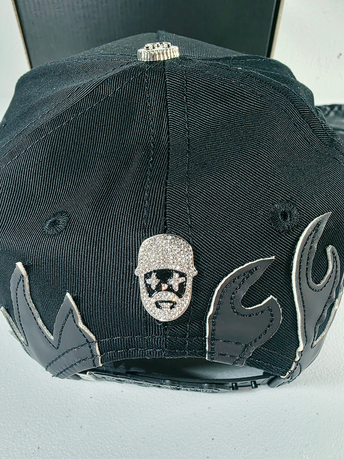 Barbas hats X rico o Mu3rto |World tour| Full set [hat ,box , dust cover, card and keychain] Box Premium Limited Edition